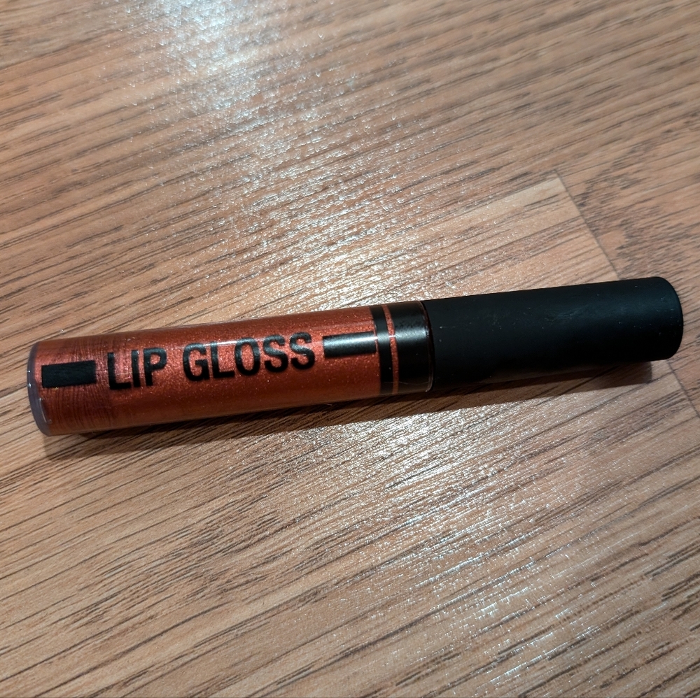 Lemongrass Spa Sheer Minerals Lip Gloss -New in Box